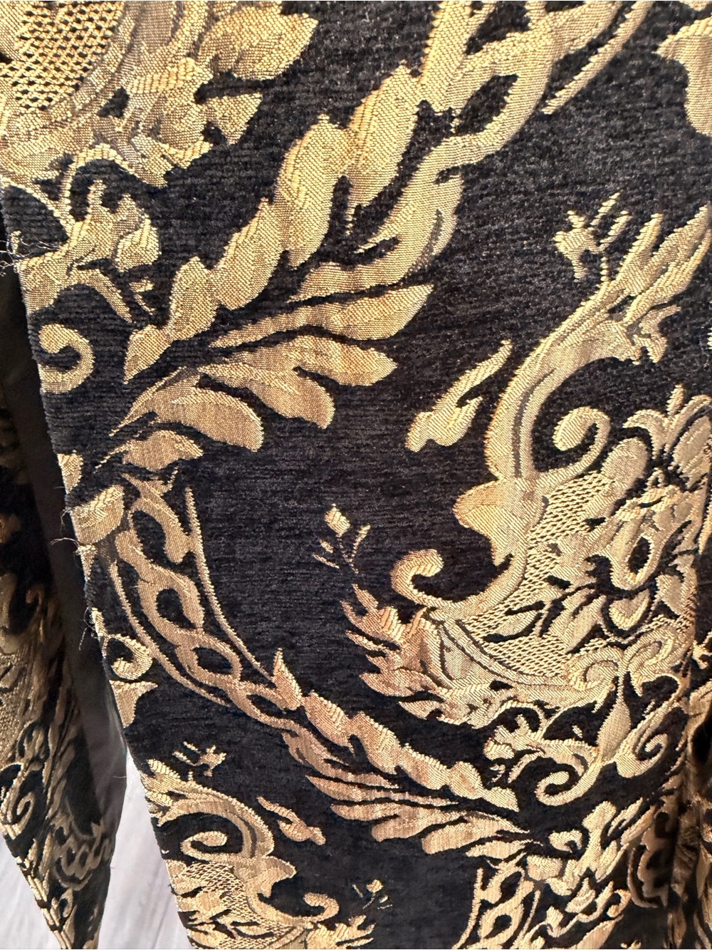 Alice + Olivia Black and Gold Brocade Jacket - Picture 11 of 11